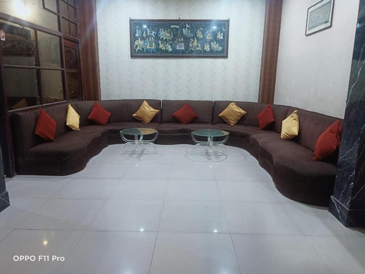 Hotel Ambassador Inn Gwalior Extérieur photo